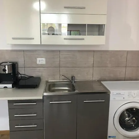 Roxy Apartament Mamaia Nord 1 *